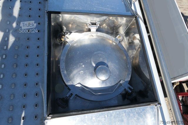 Cisterninė puspriekabė MENCI SA 105, Isoliert, 32m³, 4 Kammern, Luft-Lift,BPw