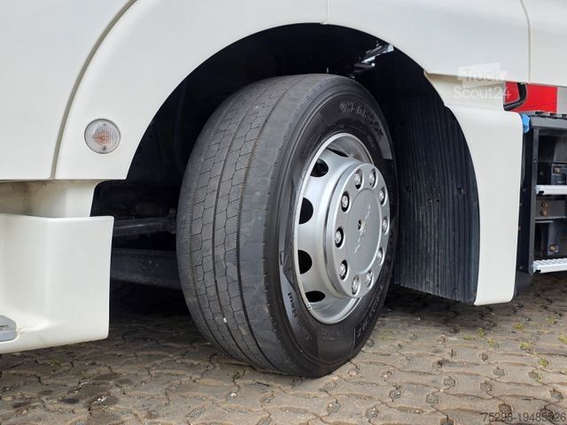 Volumen SZM MAN TGX 18.500 4X2 LLS-U / Retarder / ADR AT