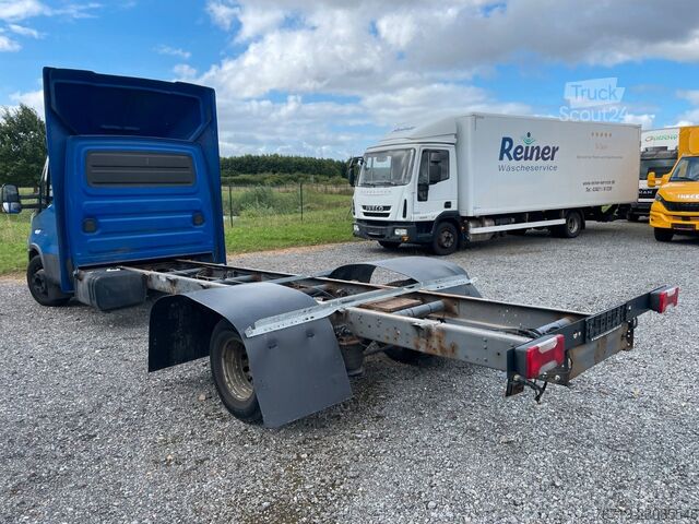 Шасі фургона IVECO 72C18 HiMatic,Fahrgestell,1.Hand