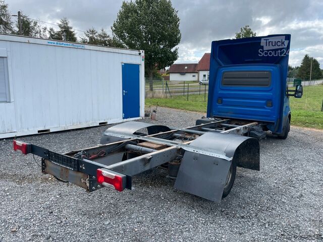 Шасі фургона IVECO 72C18 HiMatic,Fahrgestell,1.Hand