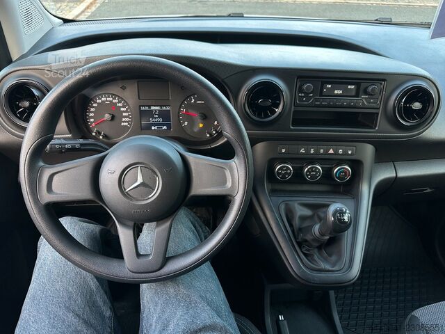 Панельний фургон MERCEDES-BENZ Citan 110*kompakt*Klima*Parktronic*Radio