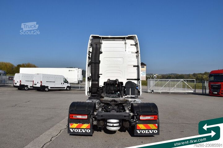 Prostorninska vlačilna enota VOLVO FH 500 Aero X-Low Deck I-Park-Cool LED NAVI