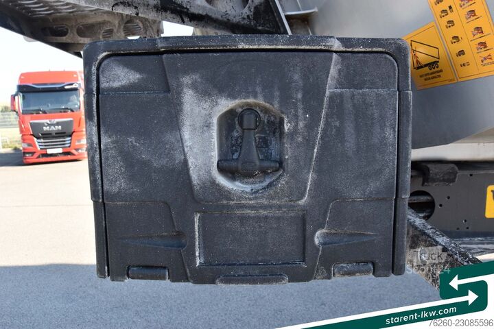 Polpriklopnik kiper WIELTON 3-Achs Kipper 33m³ HARDOX Liftachse