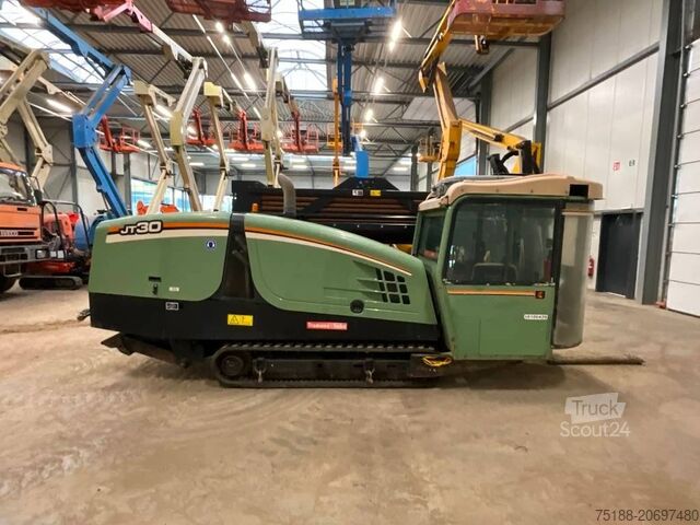 Earth boring machine Ditch Witch JT 30