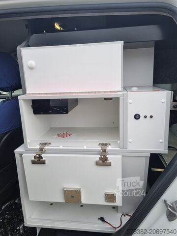 Ambulanță BMW XDrive Notartreinsatzfahrzeug NEF Notarz