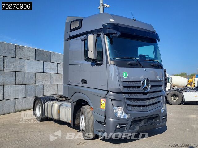Standaard trekker Mercedes Actros 1851 4X2 BigSpace 2xTanks Euro 6