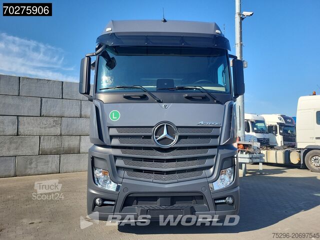 Standaard trekker Mercedes Actros 1851 4X2 BigSpace 2xTanks Euro 6