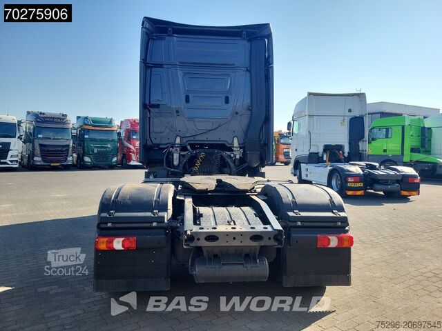 Standaard trekker Mercedes Actros 1851 4X2 BigSpace 2xTanks Euro 6