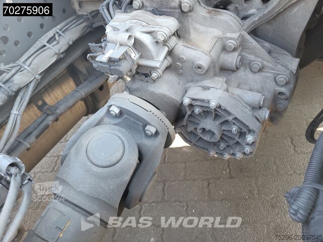 Standaard trekker Mercedes Actros 1851 4X2 BigSpace 2xTanks Euro 6