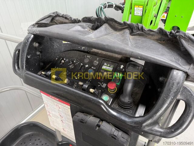 Teleskopska delovna ploščad Nifty Lift HR 17 Hybrid 4x4