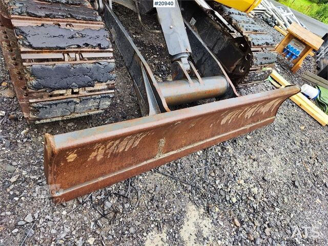 Pelle sur chenilles Komatsu PC78US-10 excavator with rototilt and 3 buckets. W