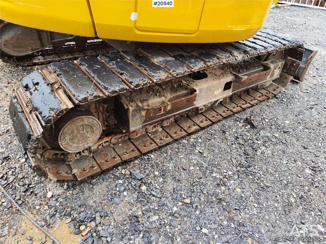 Pelle sur chenilles Komatsu PC78US-10 excavator with rototilt and 3 buckets. W