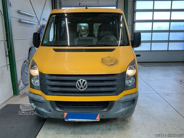 Minibus VOLKSWAGEN Crafter Kombi 35 mittel L2H1 Fensterbus Ahk.3,5t