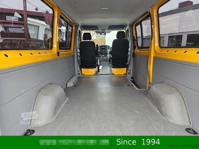 Minibus VOLKSWAGEN Crafter Kombi 35 mittel L2H1 Fensterbus Ahk.3,5t