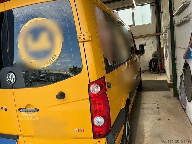 Minibuss VOLKSWAGEN Crafter Kombi 35 mittel L2H1 Fensterbus Ahk.3,5t