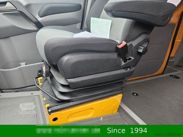 Minibus VOLKSWAGEN Crafter Kombi 35 mittel L2H1 Fensterbus Ahk.3,5t