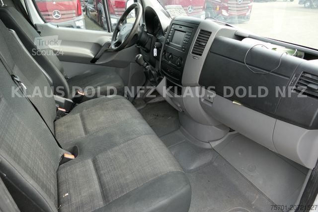 Furgoneta MERCEDES-BENZ 314 Sprinter Kasten Lang leichter Motorschaden