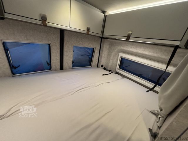 Autocaravana HYMER/ERIBA Grand Canyon S CrossOver 600 Schlafdach, Autark