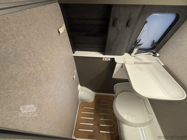 Autocaravana HYMER/ERIBA Grand Canyon S CrossOver 600 Schlafdach, Autark