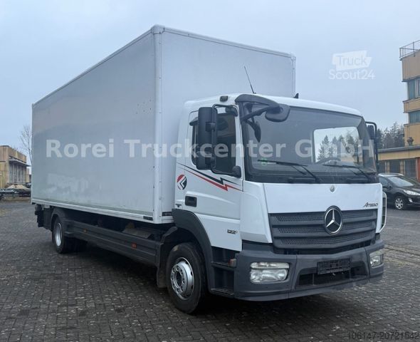 Autocamion cu caroserie tip cutie MERCEDES-BENZ 1221L Atego E6, Schaltgetriebe, AHK ZAA,LBW1,5to