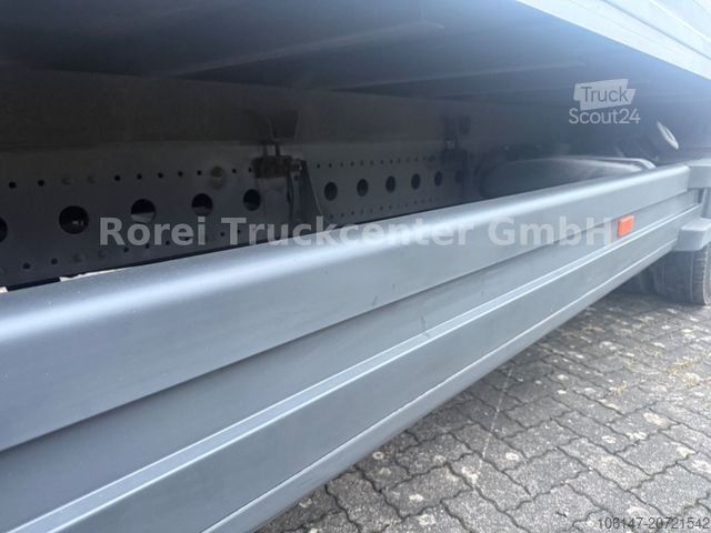 Autocamion cu caroserie tip cutie MERCEDES-BENZ 1221L Atego E6, Schaltgetriebe, AHK ZAA,LBW1,5to