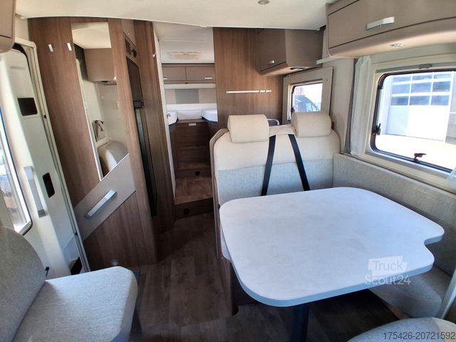 Puoliksi integroitu matkailuauto CARADO T 447 pro+ *Pakate: pro+/Basic/Style*Hub-Bett*