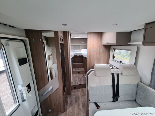 Polointegrovaný karavan CARADO T 447 pro+ *Safety-Paket*pro+ Paket*