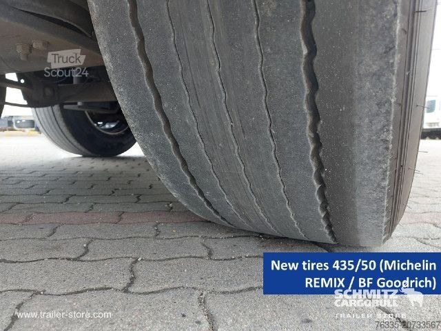Отворено полуремарке с брезент Schmitz Cargobull Curtainsider Mega
