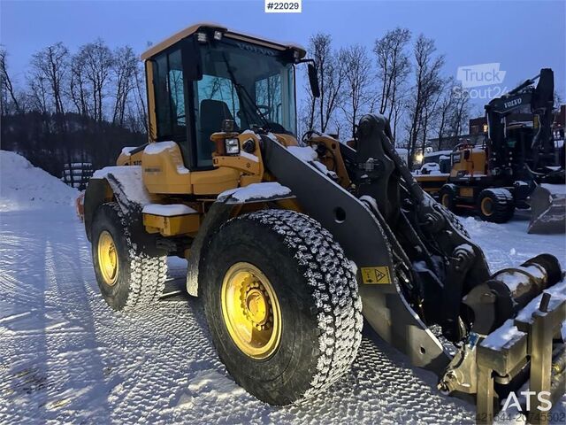 Hjullastare Volvo L70F wheel loader with/ winter and summer tires an