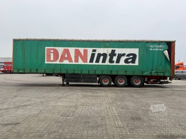 Schiebeplanen Kel-Berg Curtainsider / Planenauflieger / Gardin