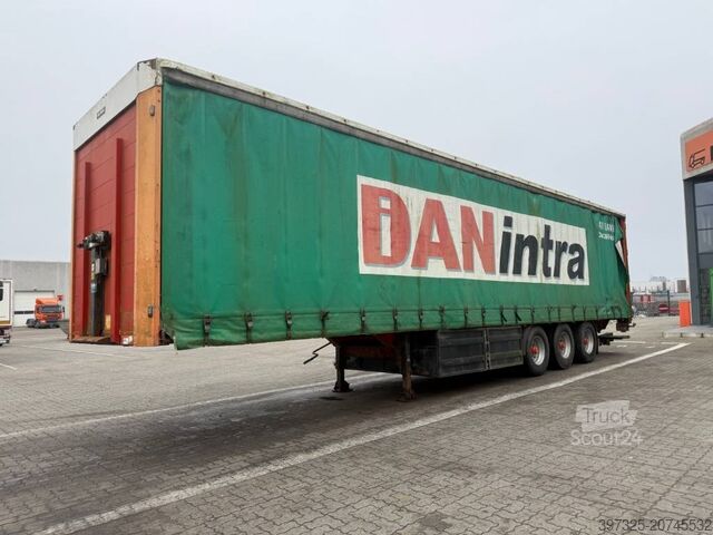 Schiebeplanen Kel-Berg Curtainsider / Planenauflieger / Gardin