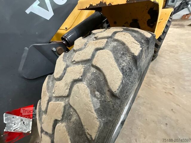 Wiellader Volvo L 30 B - Z/X