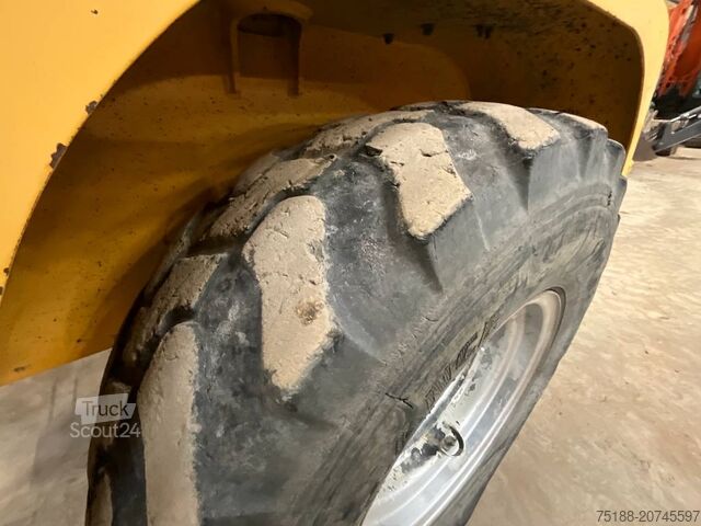 Wiellader Volvo L 30 B - Z/X