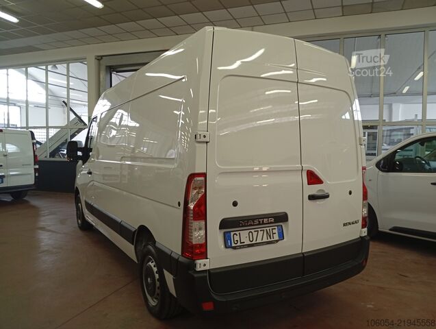 Furgão de painéis Renault Master T35