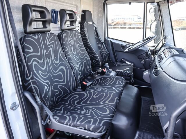 Transport pojazdów Iveco EuroCargo 75