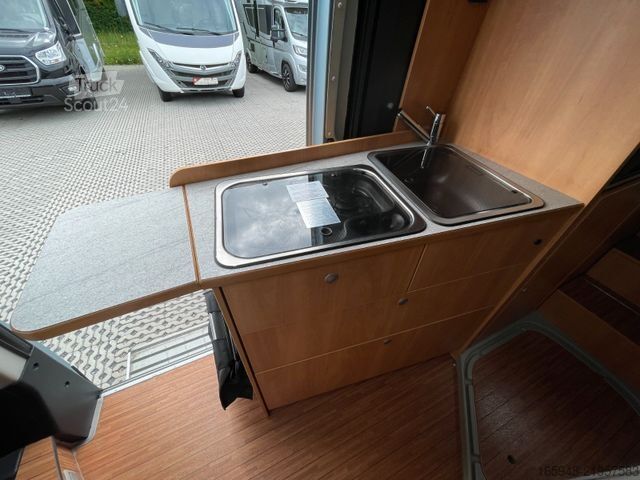 Autocamper PÖSSL Roadcruiser | Solar, Markise, age+TV