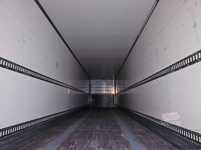 Koffer KOGEL SKH24 LIFTAXLE 2T TAILLIFT