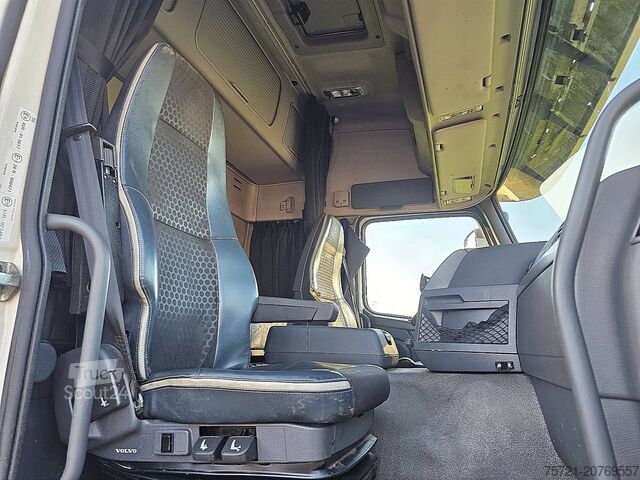 Sığır taşımacılığı VOLVO FM 13.420 LIVE STOCK ANIMALS