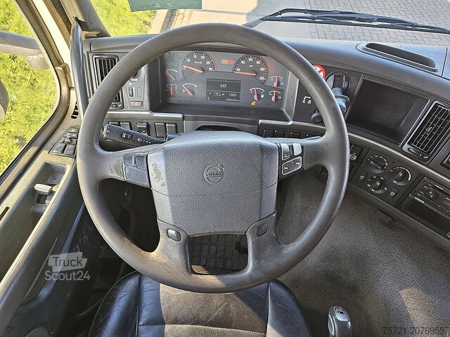 Sığır taşımacılığı VOLVO FM 13.420 LIVE STOCK ANIMALS