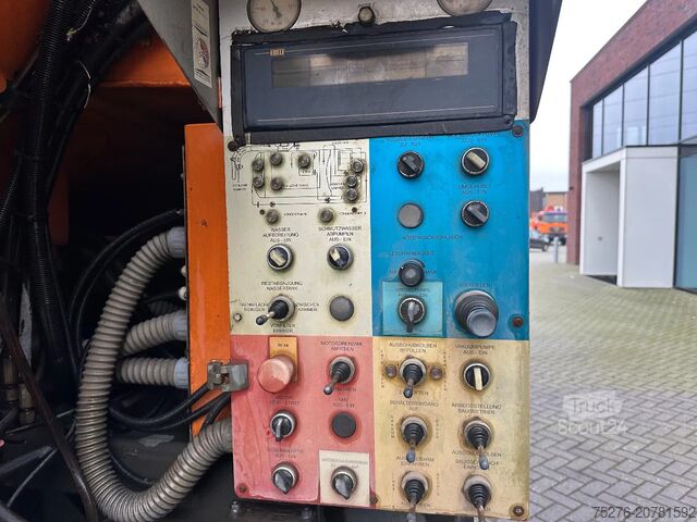 Véhicule aspirant Mercedes-Benz Actros 3340 6x6 Kanalreinigung + Wasserruckgewi...