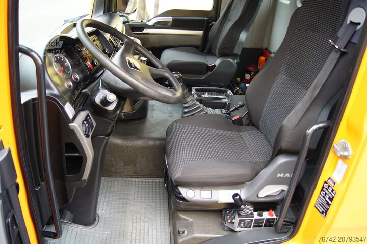 Trijų pusių savivartis sunkvežimis MAN TGS 18.320 BL 4x4 /HIAB 088 B-2/ Winterdienst