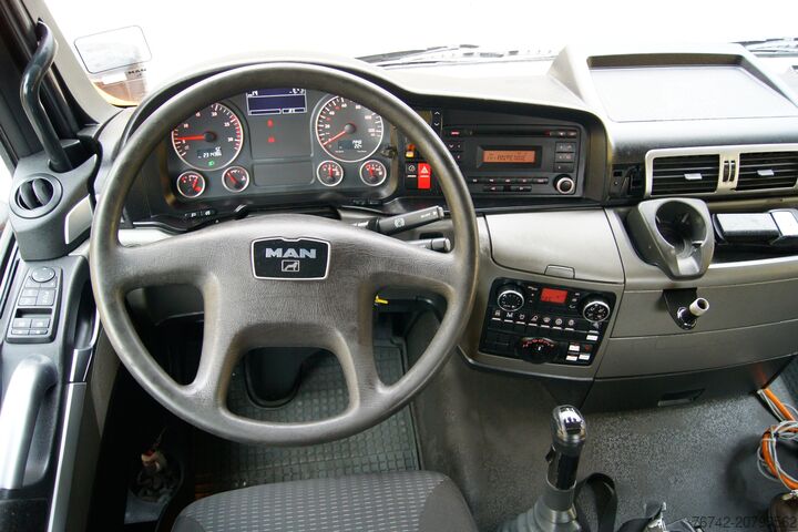 Krautuvas sumontuotas ant sunkvežimio MAN TGS 18.320 BL 4x4 /HIAB 088 B-2/ Winterdienst