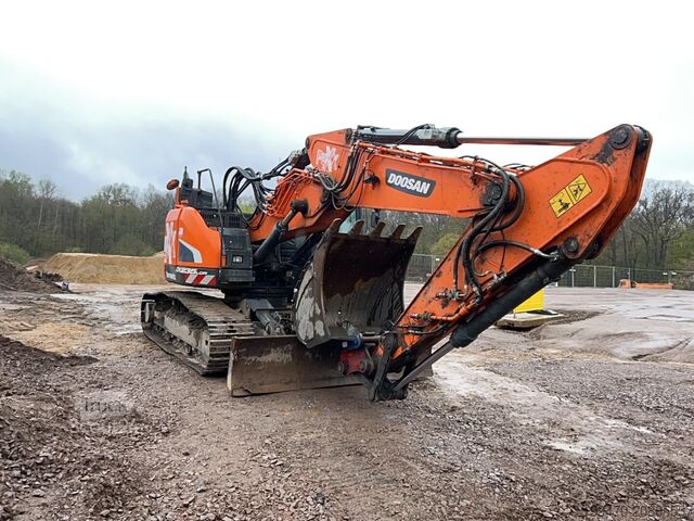 Verižni bager Doosan DX235LCR-5
