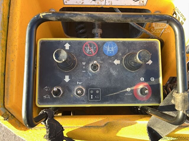 Tandemski valjar Ammann ARR 1575 – Remote-Controlled Trench Roller Ideal for Soil Compaction