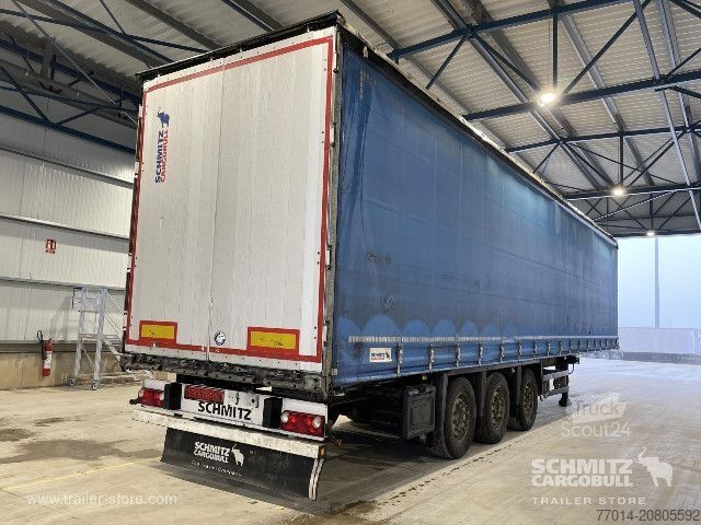 Odprta polprikolica s ponjavo Schmitz Cargobull Curtainsider Coil