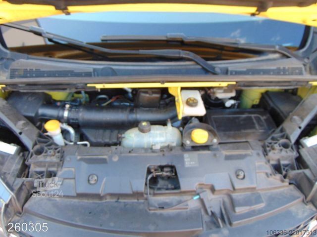 Fourgon tôlé RENAULT Trafic 2.0 dCi 145 L2 AHK-Bott-Klima-Navi-Kamera