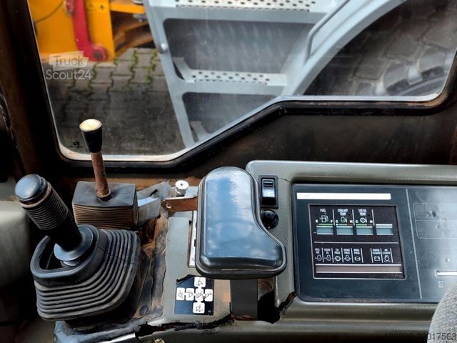 Utovarivač na točkovima KOMATSU WA 270 Top wie Liebherr 524/538