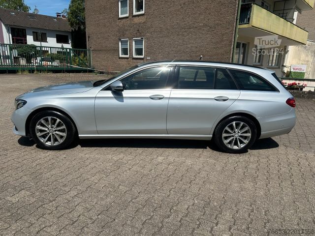 Minibus MERCEDES-BENZ E 220d T Automatik 143kw * LED * Navi * Kamera