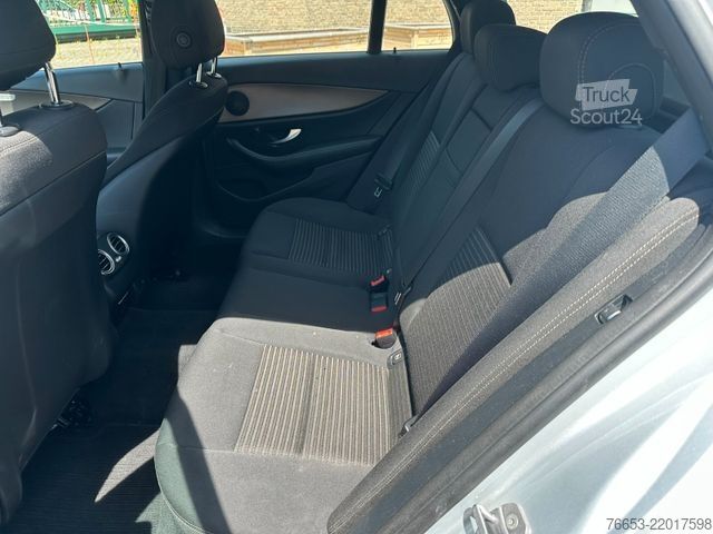 Minibus MERCEDES-BENZ E 220d T Automatik 143kw * LED * Navi * Kamera