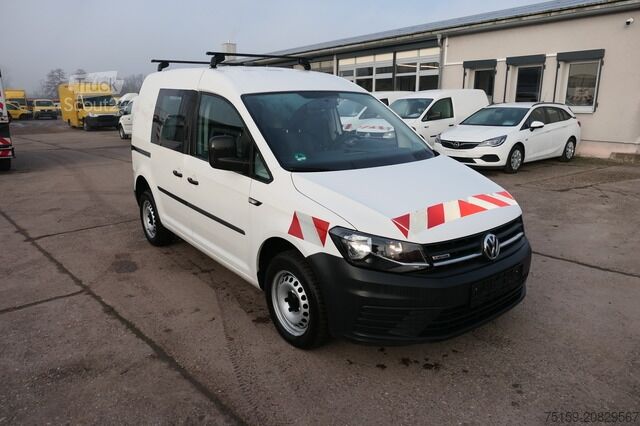 Slēgtais furgons Volkswagen Caddy 2.0 TDI 4Motion 2-Sitzer  Klima Tempomat Werkstatteinbauten COC Rückfahrkamera